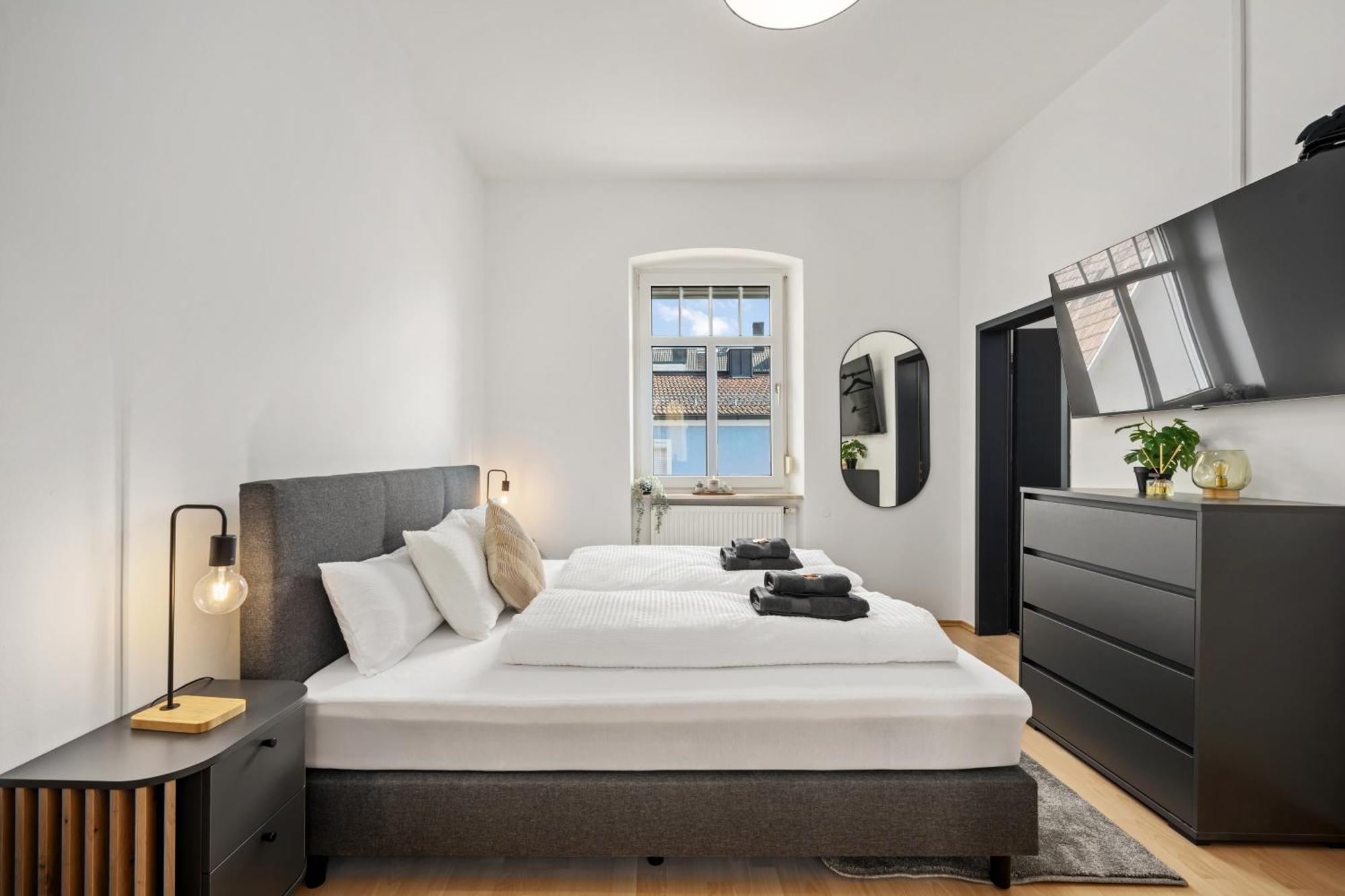 Modernes Appartementhaus Mit Self-checkin Im Herzen Der Stadt Apartament