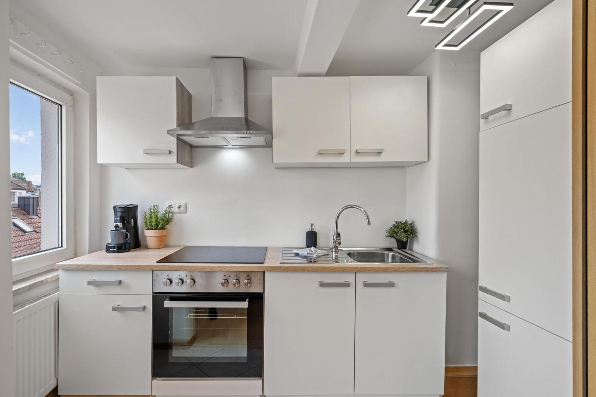 Apartment Modernes Appartementhaus Mit Self-checkin Im Herzen Der Stadt